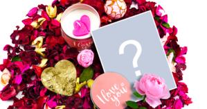 Linda moldura de amor para uma foto, com flores e corações