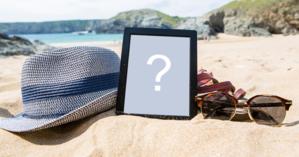 Adicione sua foto preferida, em um porta-retratos na areia da praia