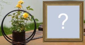 Moldura com vaso de Flor. Coloque uma foto sua!