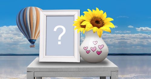 Linda moldura com porta-retrato em cima de mesinha, vaso de girassóis! Adicione sua foto!