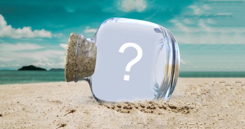 Coloque sua foto em uma garrafa na praia